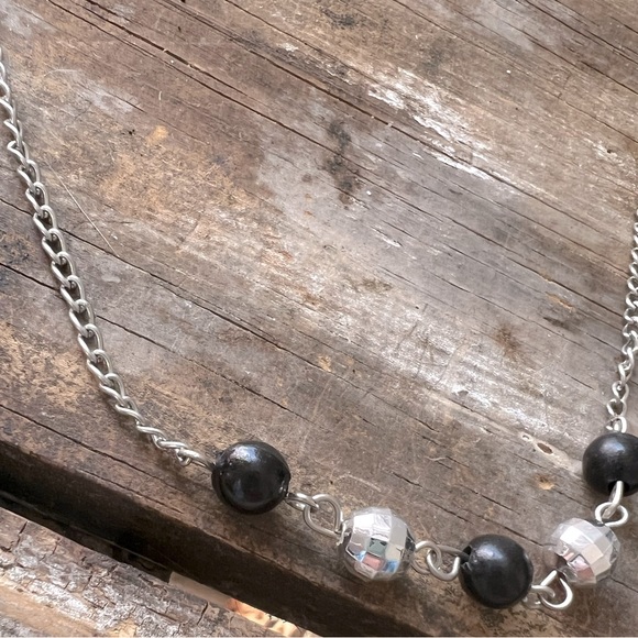 Casual 3 Layered Beaded Necklace Black, Purple & Silver - Picture 5 of 7